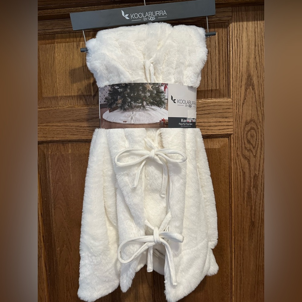 UGG Koolaburra Christmas Tree Skirt